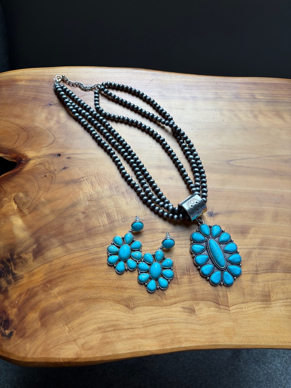Turquoise Navajo-Style Beaded Necklace and Earrings Set